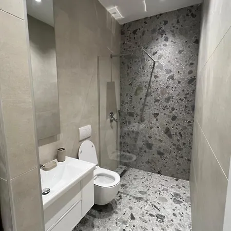 Апартаменты Kodra E Diellit Тирана